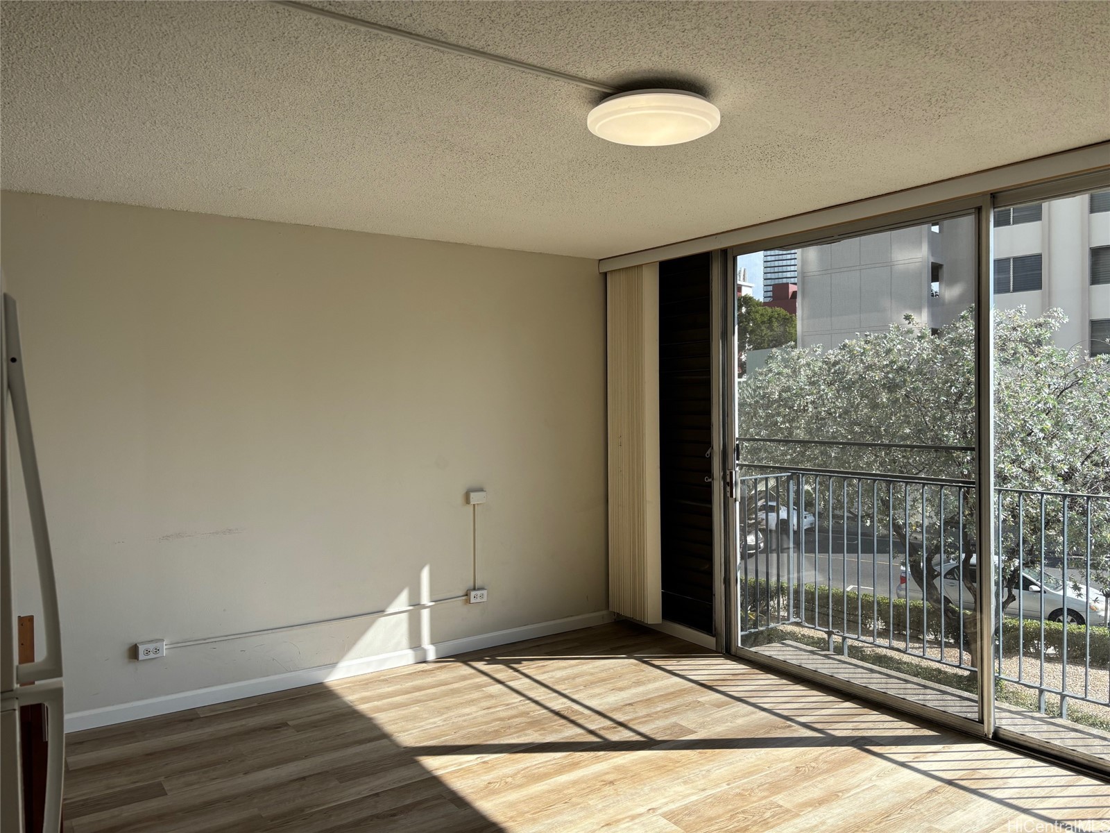 1650 Kanunu Street 209