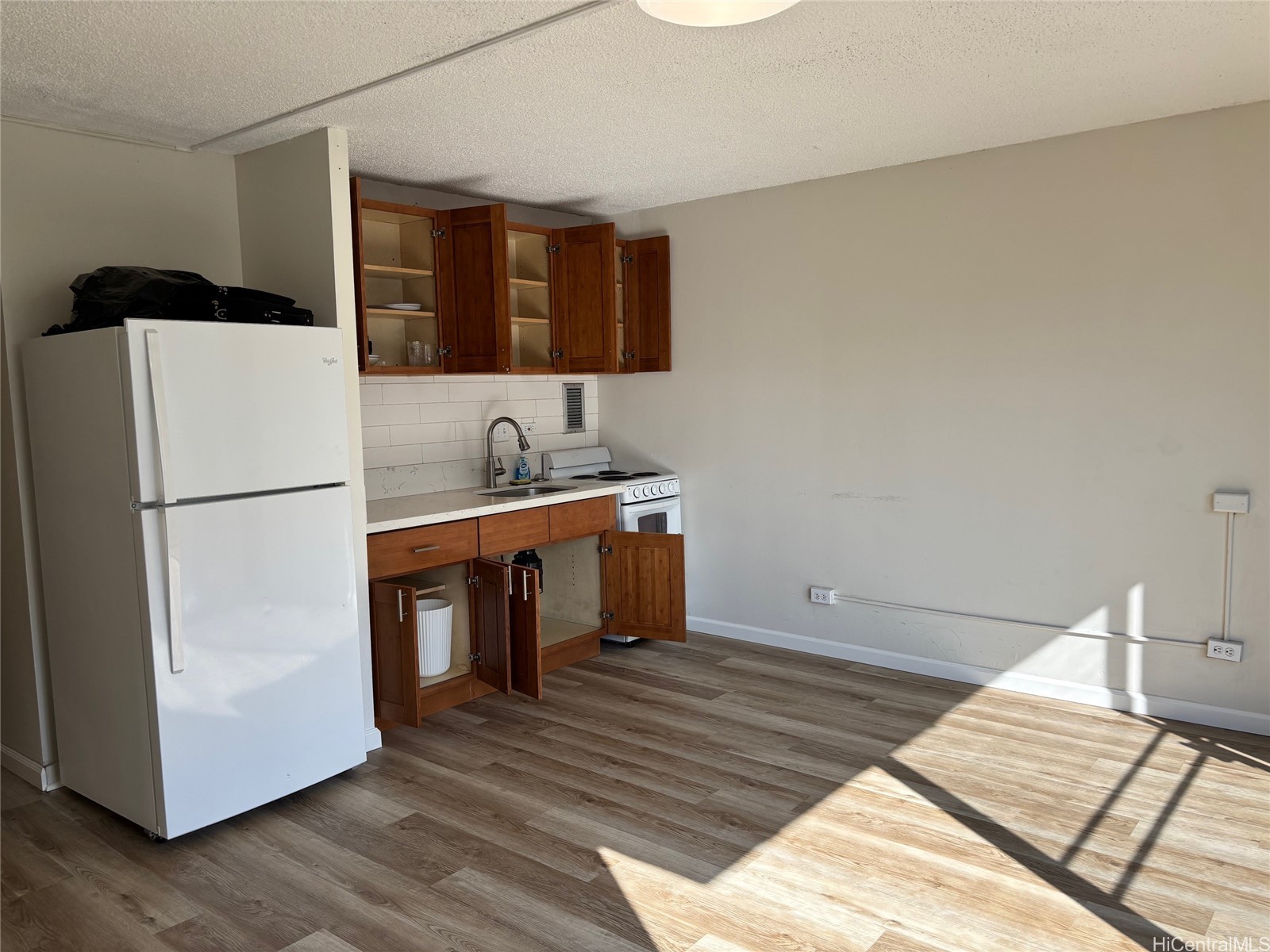 1650 Kanunu Street 209