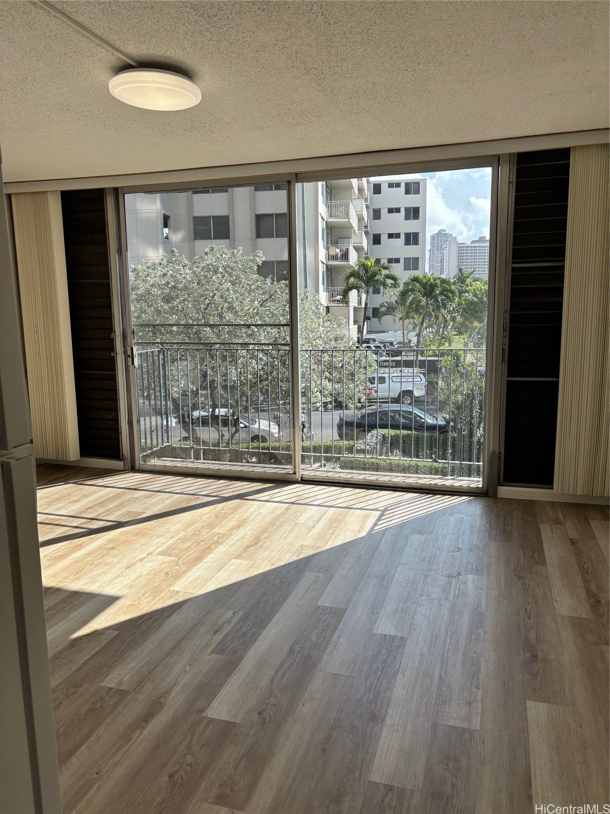 1650 Kanunu Street 209