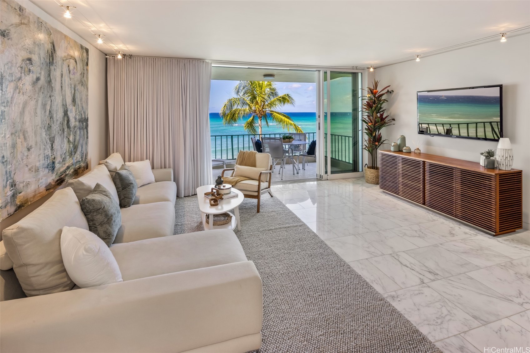 2999 Kalakaua Avenue 704