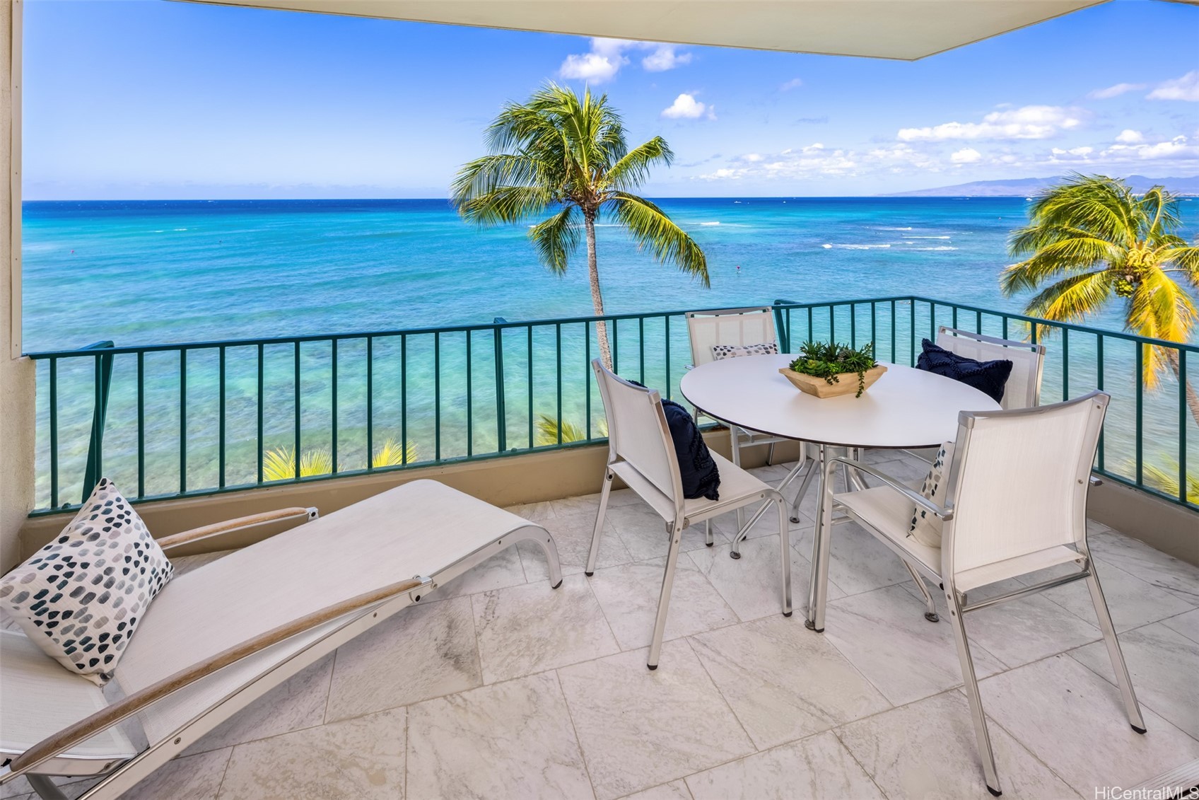 2999 Kalakaua Avenue 704