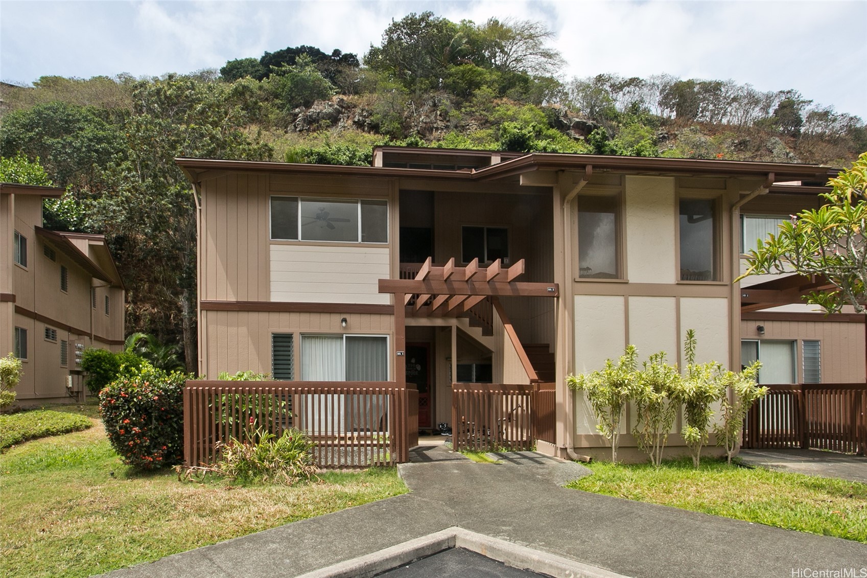 Newtown Meadows Condominium