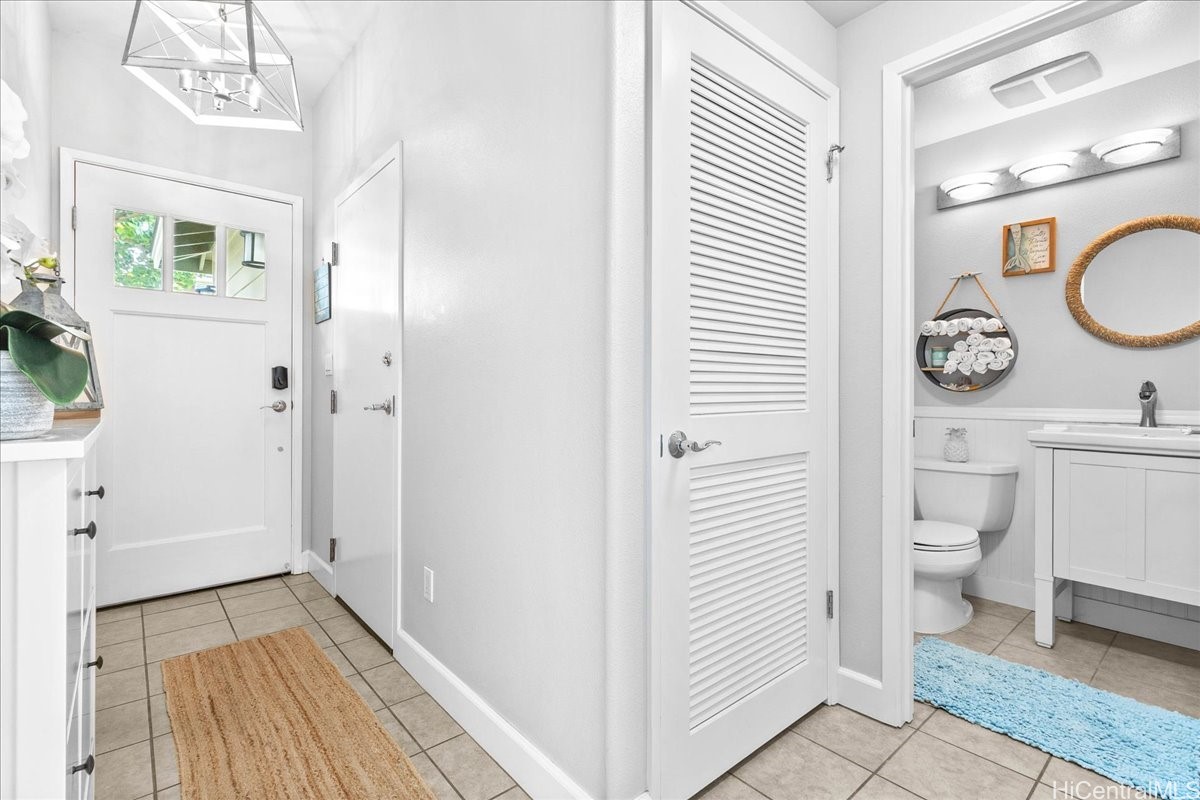 92-1508 Aliinui Drive 908
