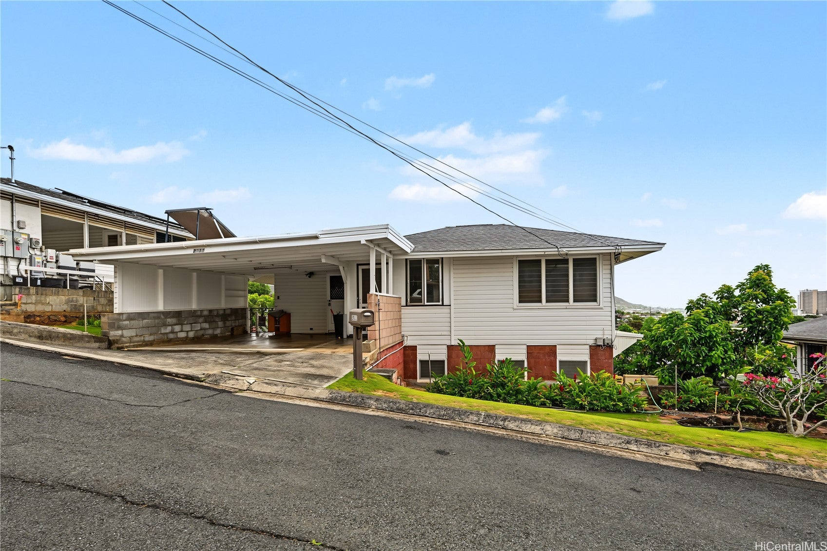 2911 Eugene Place