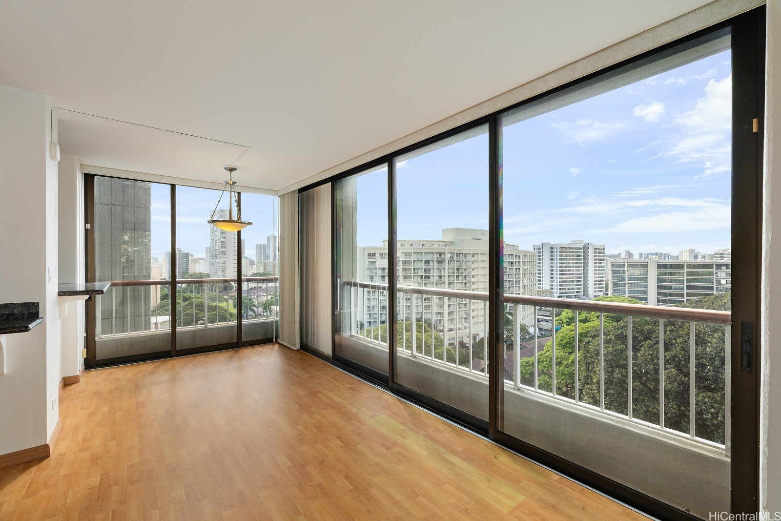 1521 Punahou Street 1201