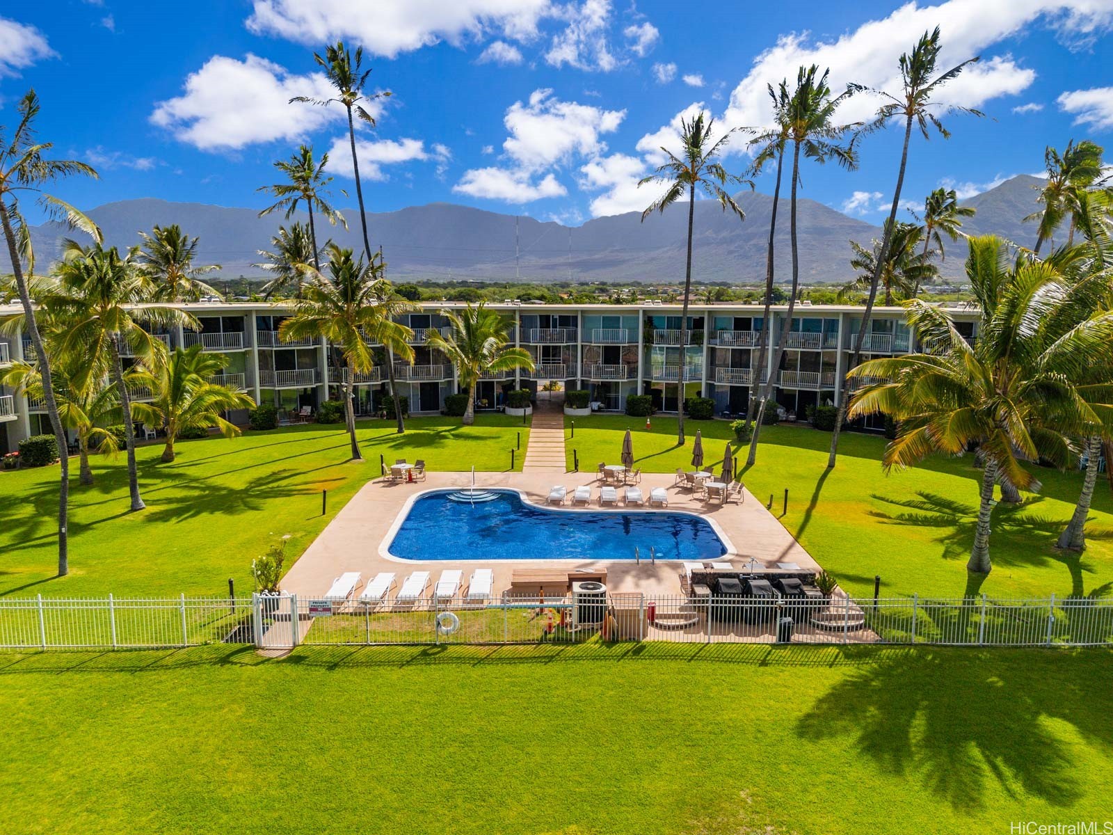 Maili Cove Condominium