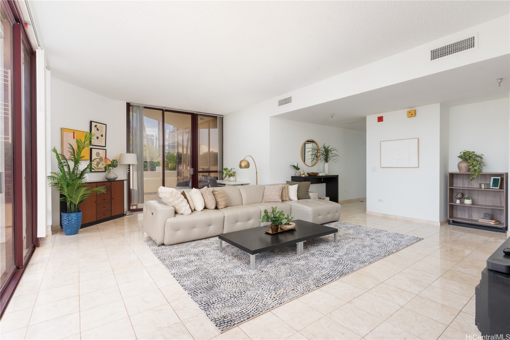 725 Kapiolani Boulevard 617