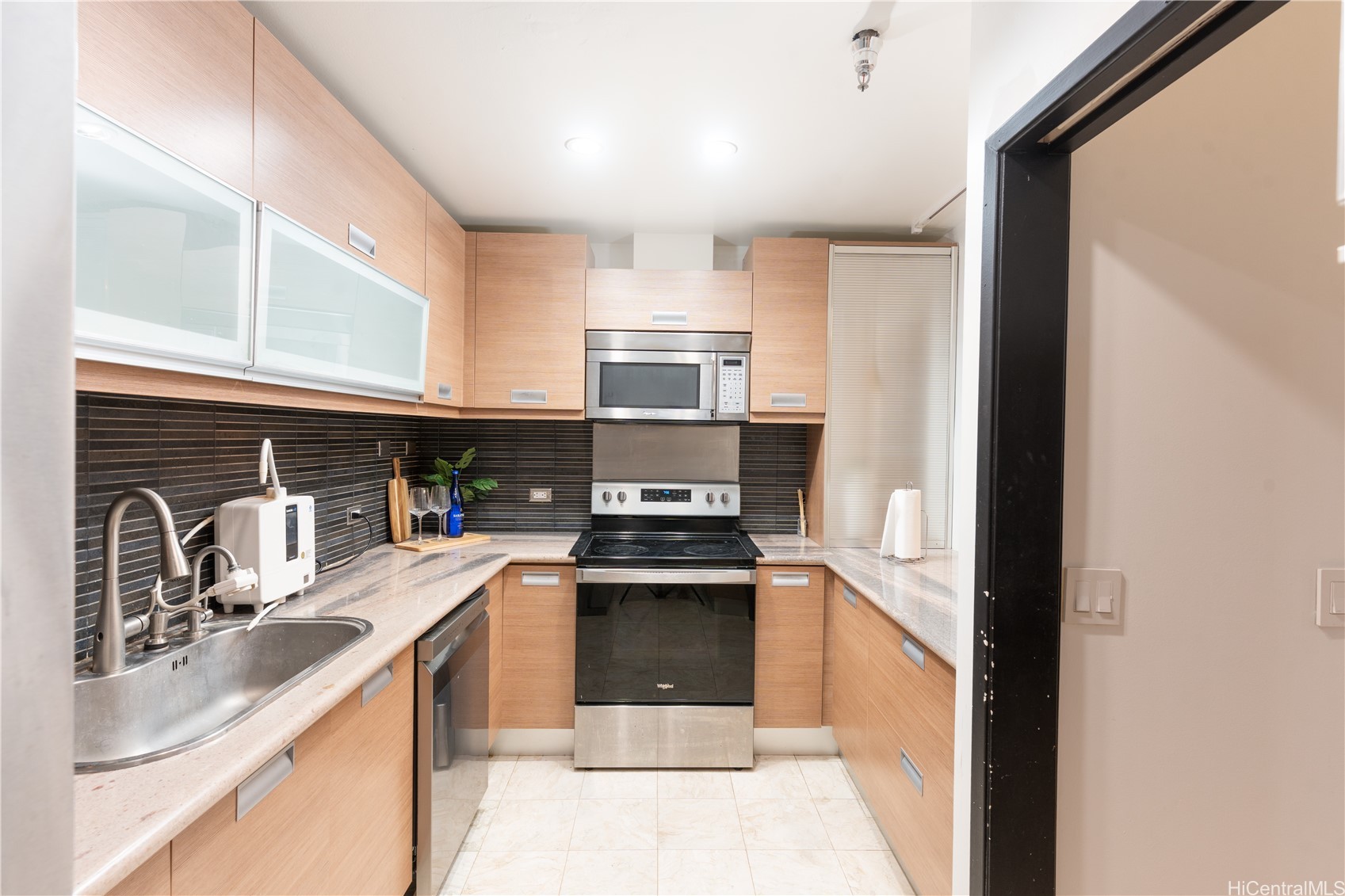 725 Kapiolani Boulevard 617