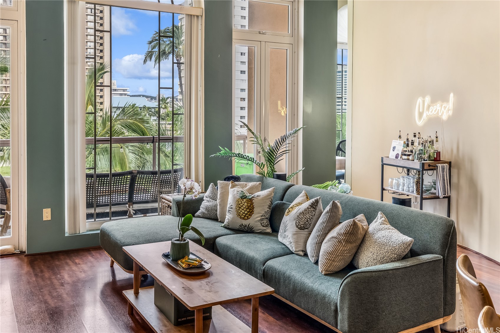 427 Launiu Street 504