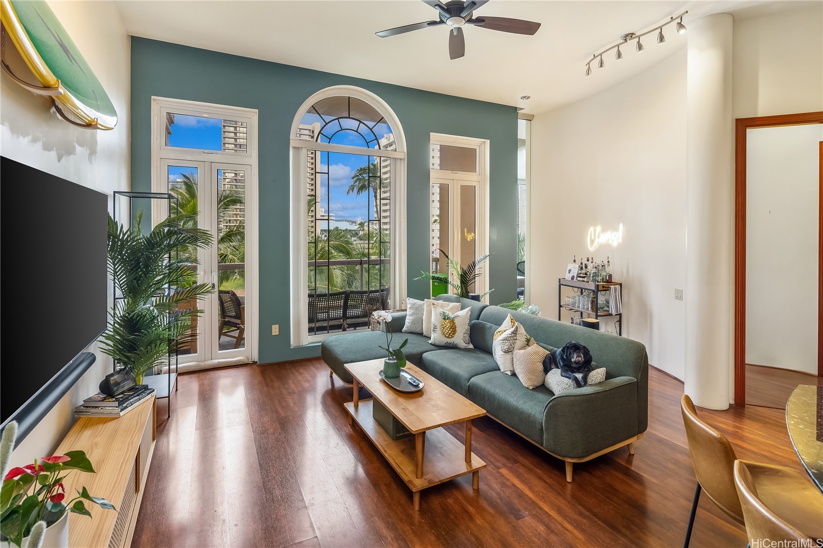 427 Launiu Street 504