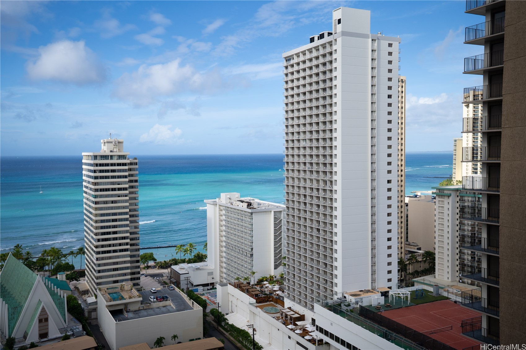 201 Ohua Avenue makai/2808