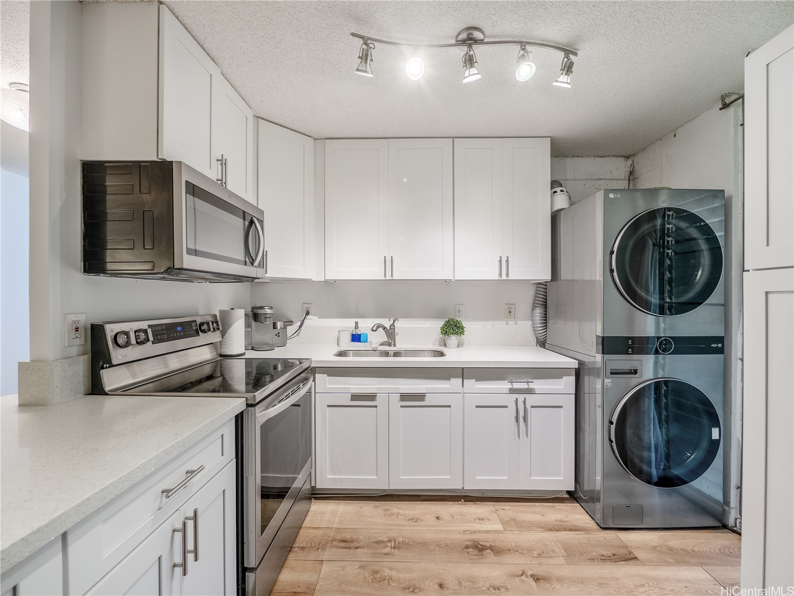 95-227 Waikalani Drive A102