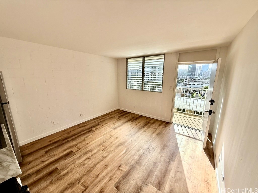 2122 Lime Street 604
