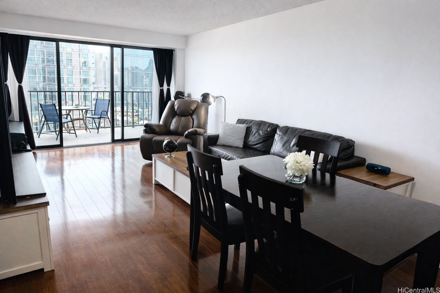 700 Richards Street 2302