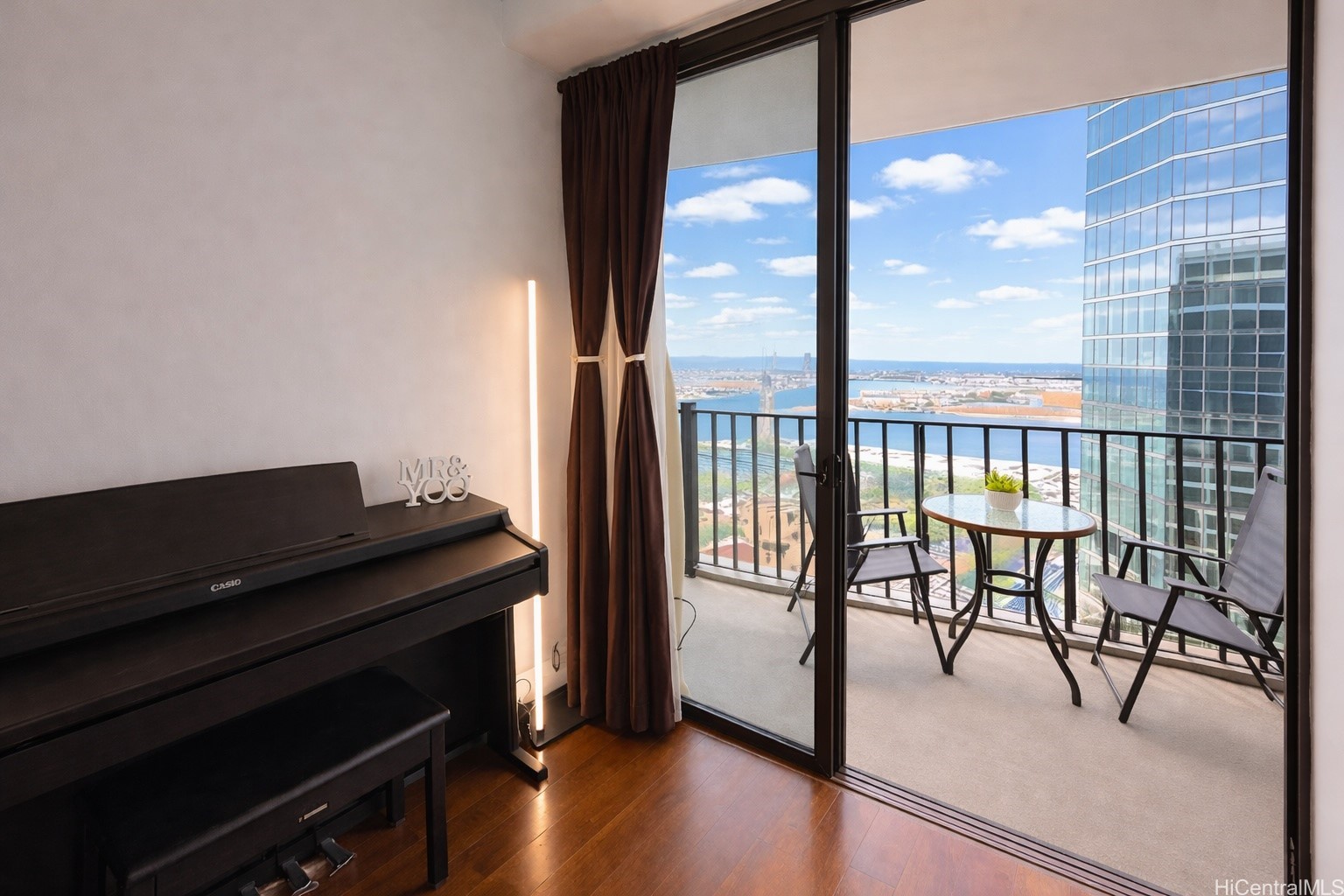 700 Richards Street 2302