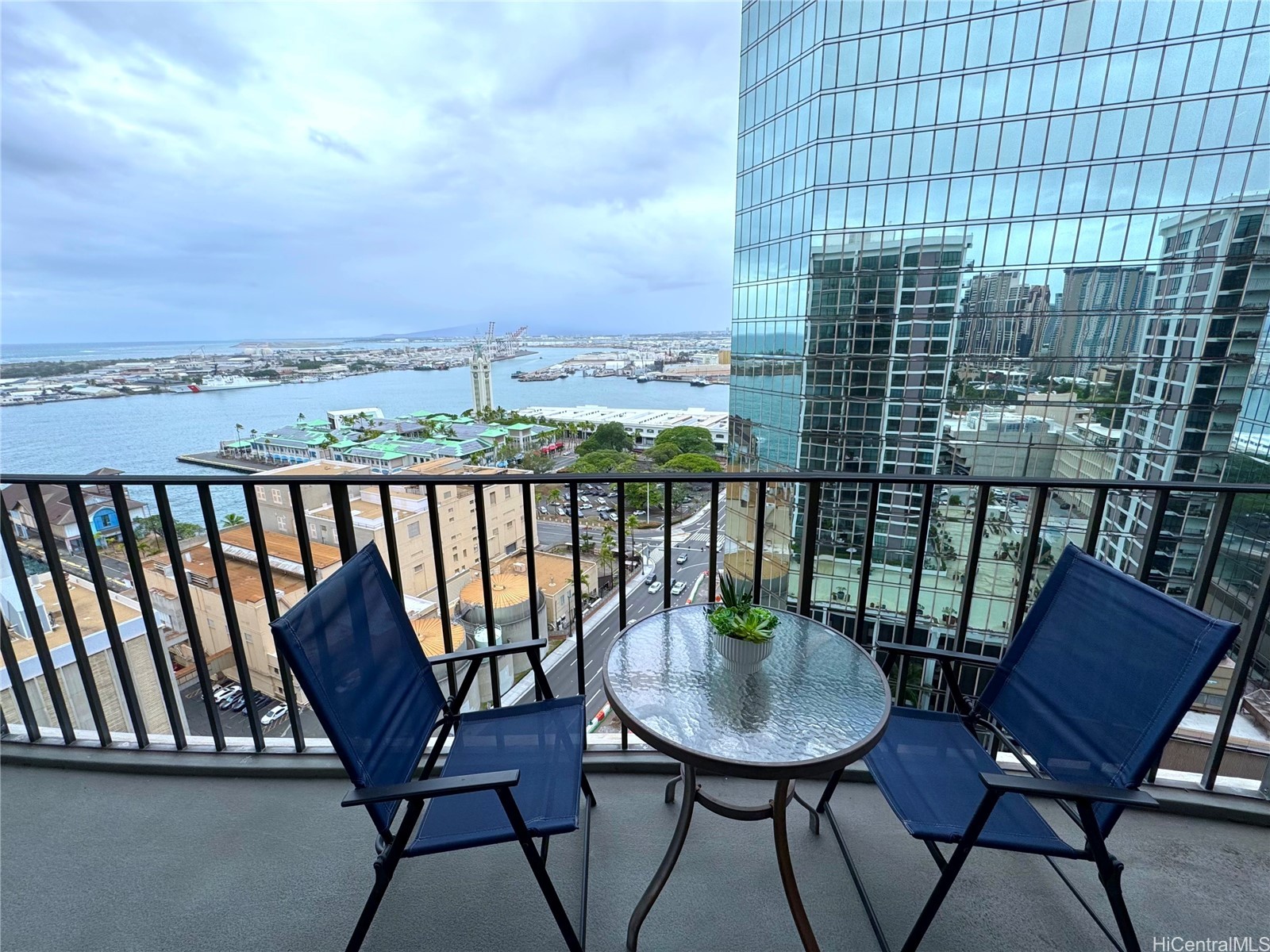 700 Richards Street 2302