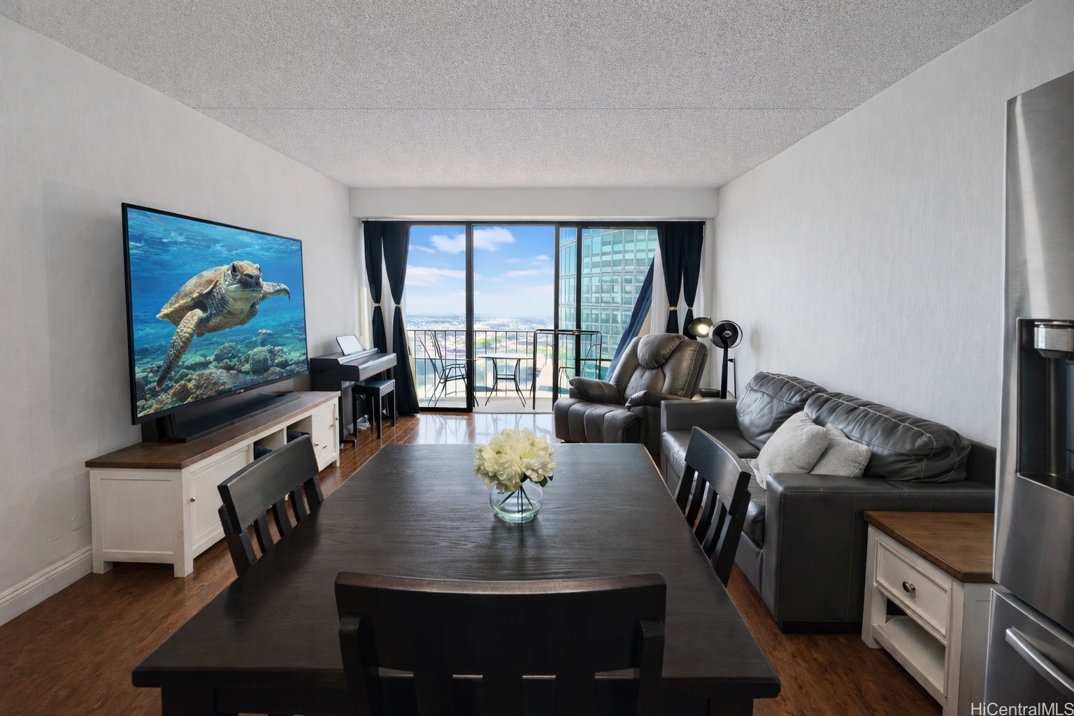 700 Richards Street 2302