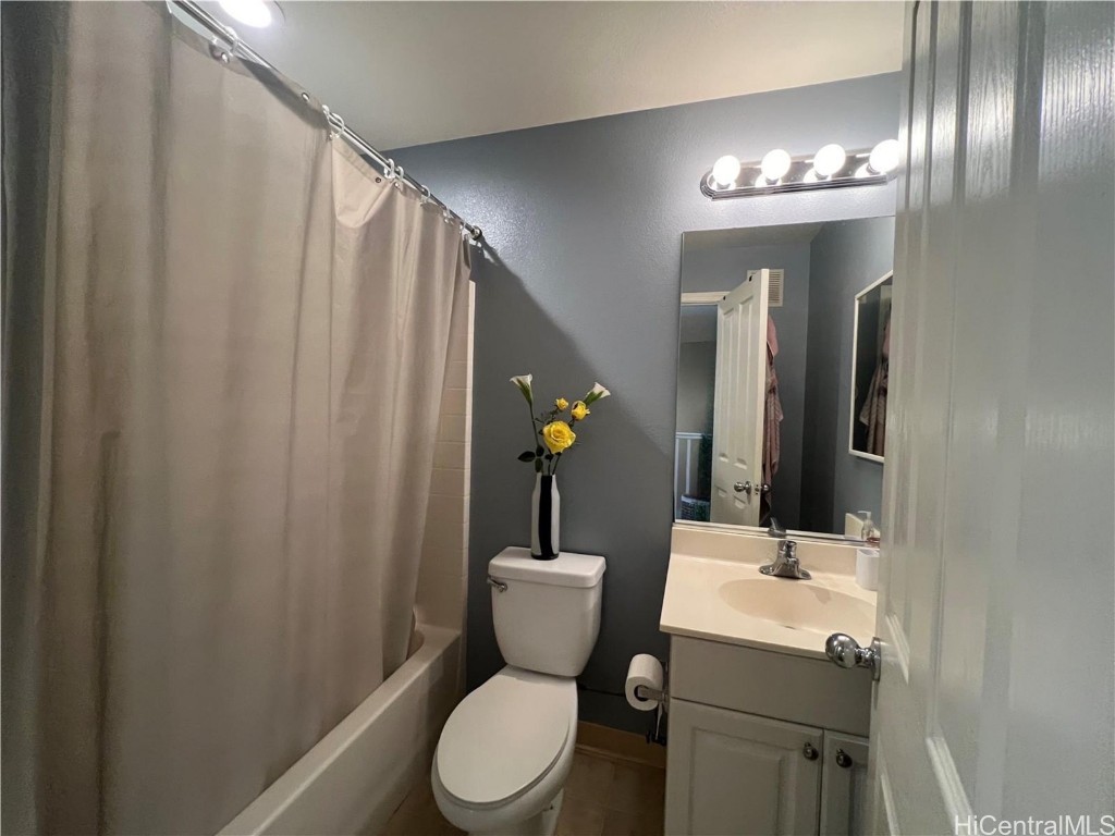 Mariners Place Townhomes 1 Condominium