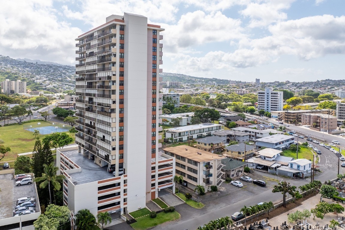 Rainbow Place Condominium