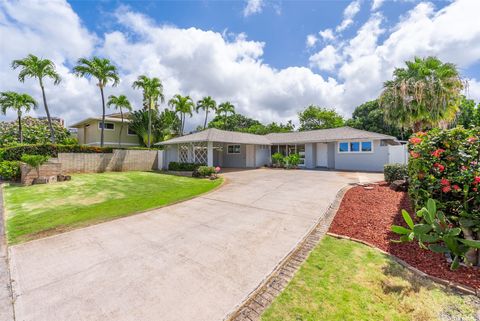 Photo of 1081 Makaiwa Street, Honolulu, HI 96816 (MLS # 202605873)
