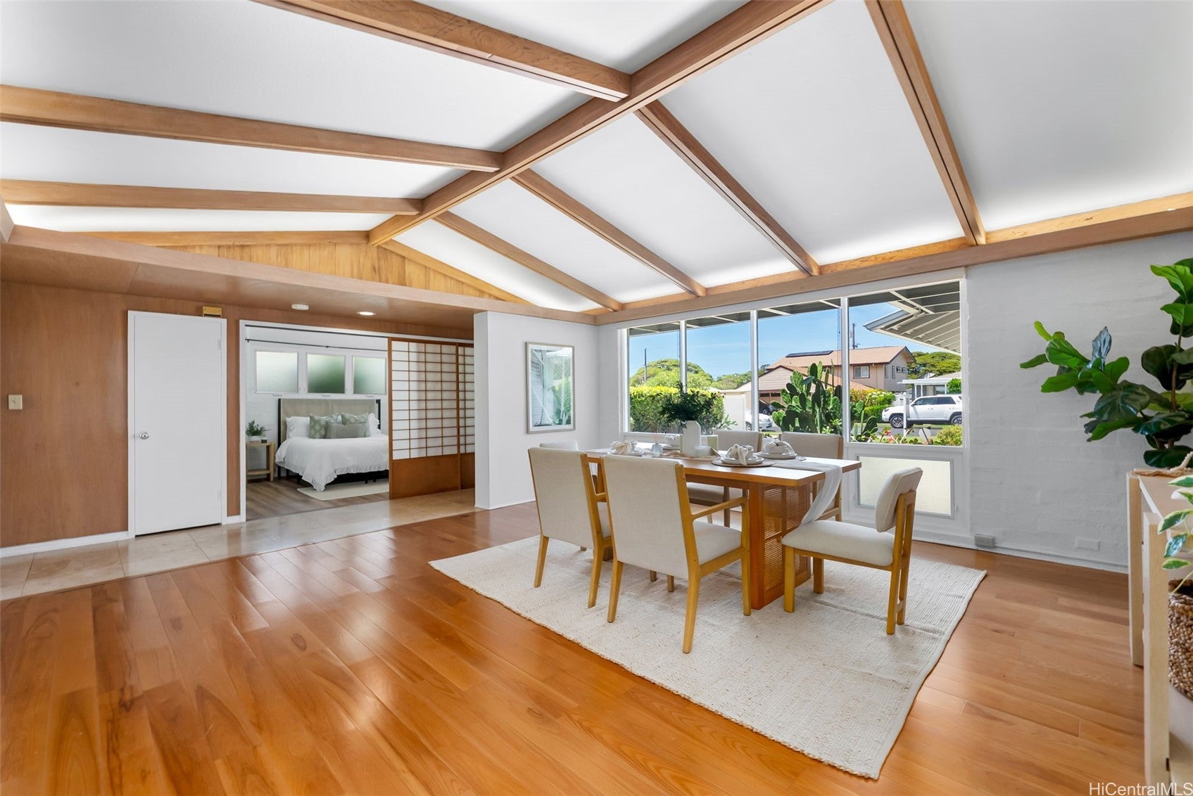 1081 Makaiwa Street
