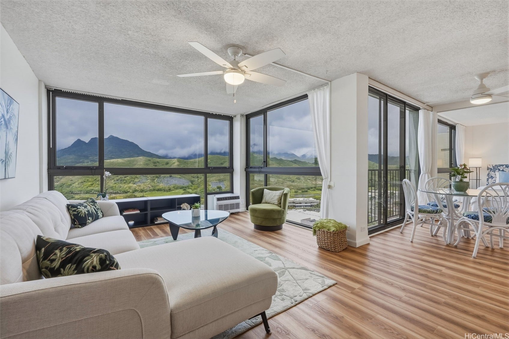 322 Aoloa Street PH8