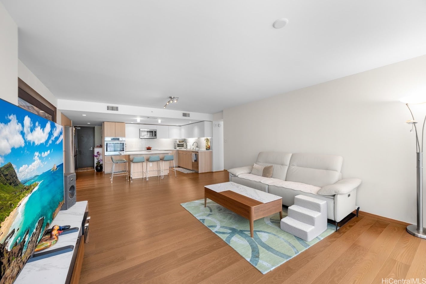888 Kapiolani Boulevard 1703
