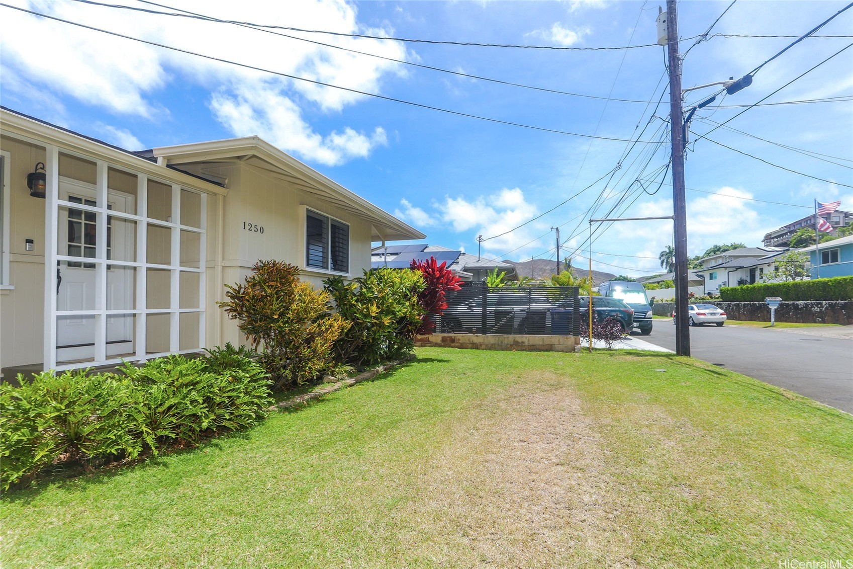 1250 Manulani Street