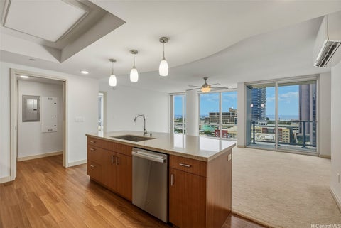 Photo of 555 South Street #1305, Honolulu, HI 96813 (MLS # 202617582)