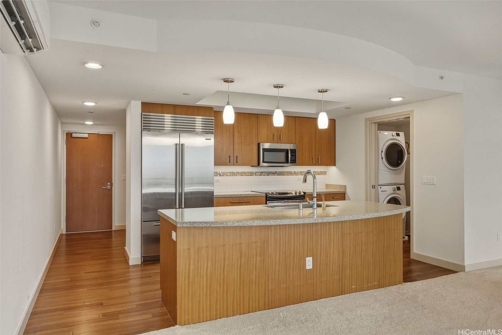 555 South Street 1305