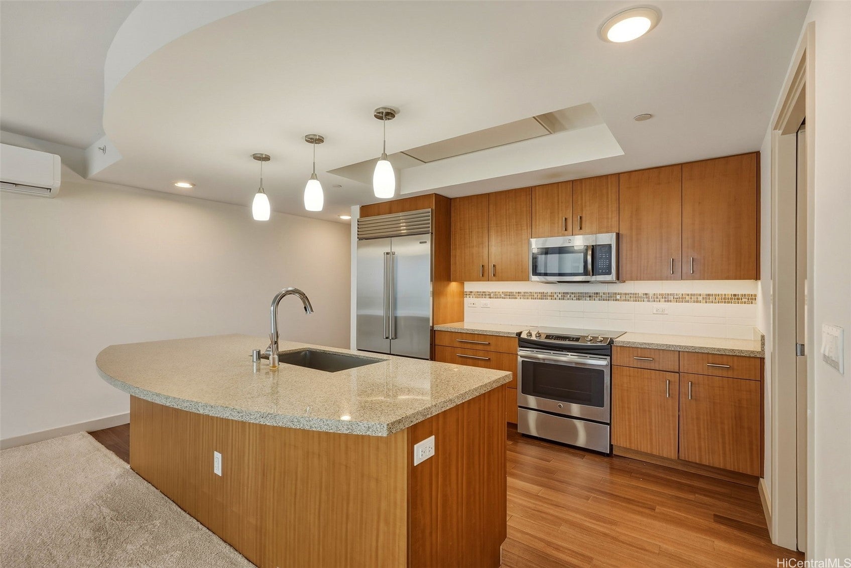 555 South Street 1305