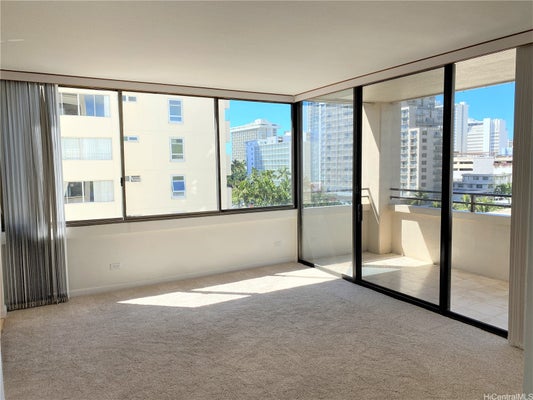 2410 CLEGHORN ST APT 1004, HONOLULU, HI 96815 - Image a23d85e9c03eb03b1ca7c08e1fff7d23/3935542456