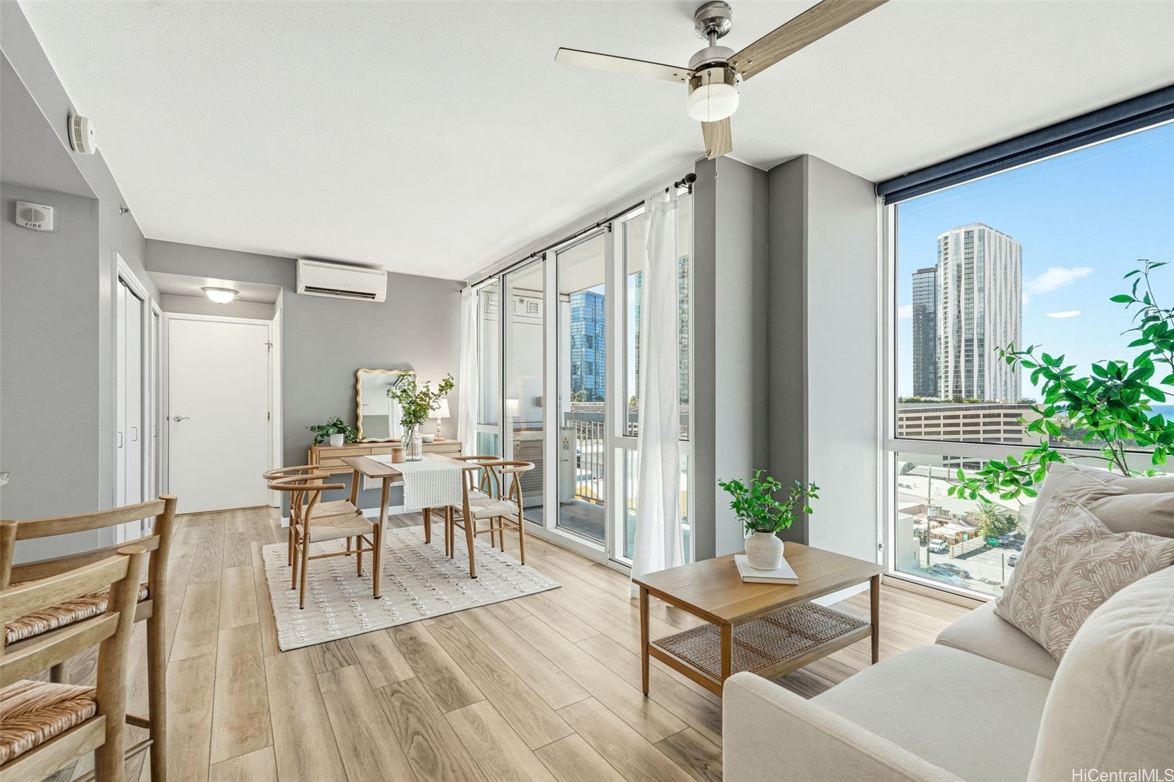 909 Kapiolani Boulevard 1002
