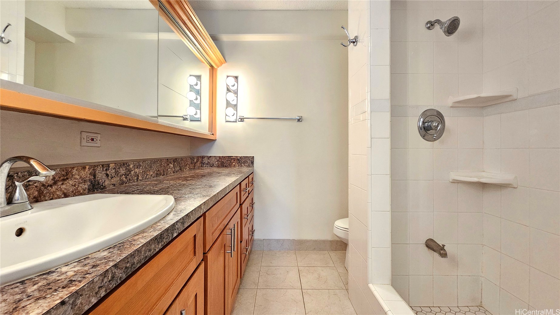 1655 Makaloa Street 1110