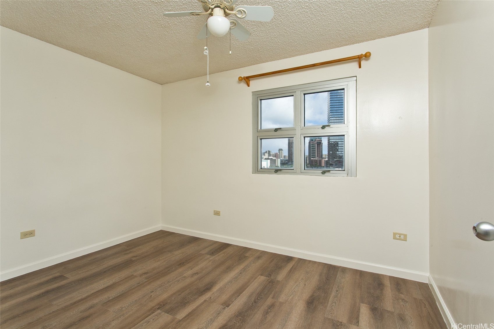 802 Punahou Street 706