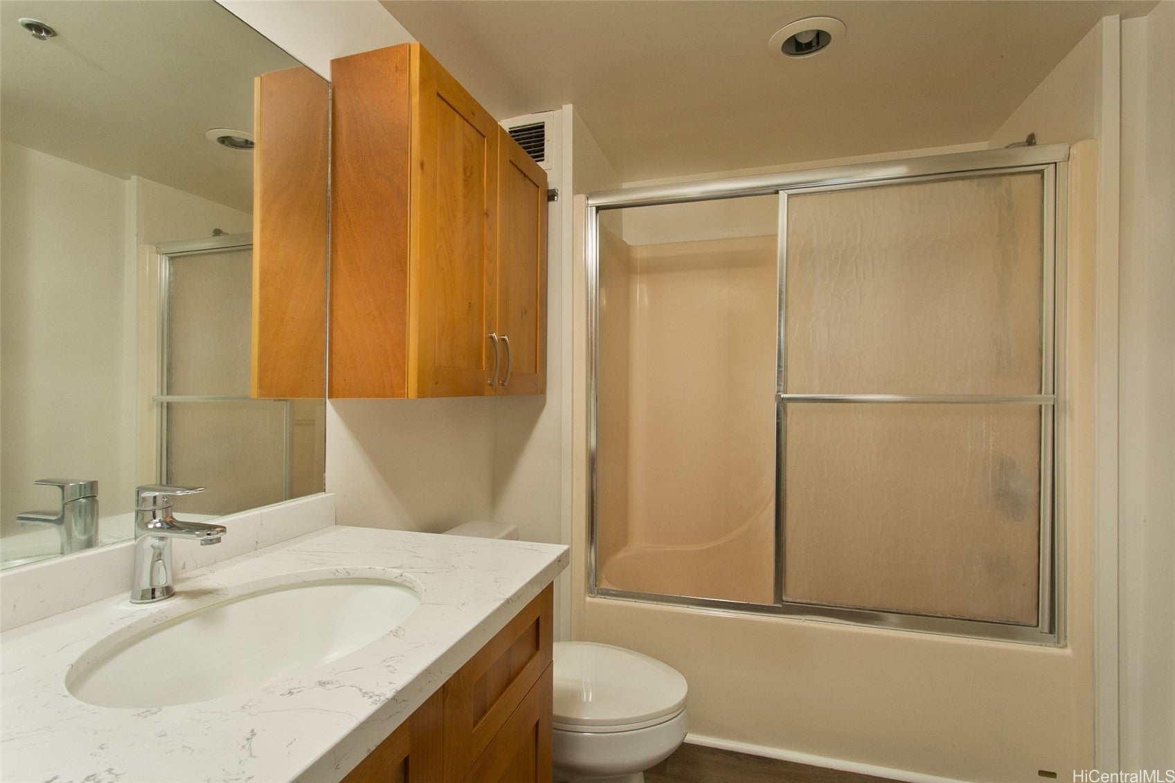802 Punahou Street 706