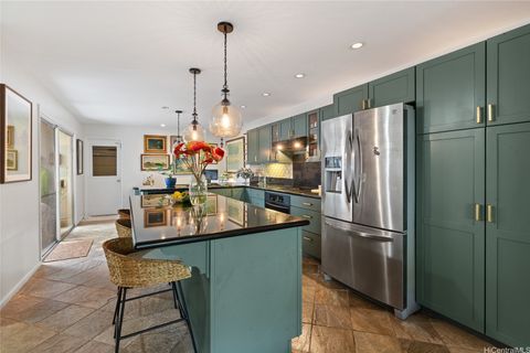 569 Keolu Drive C Kailua HI 96734