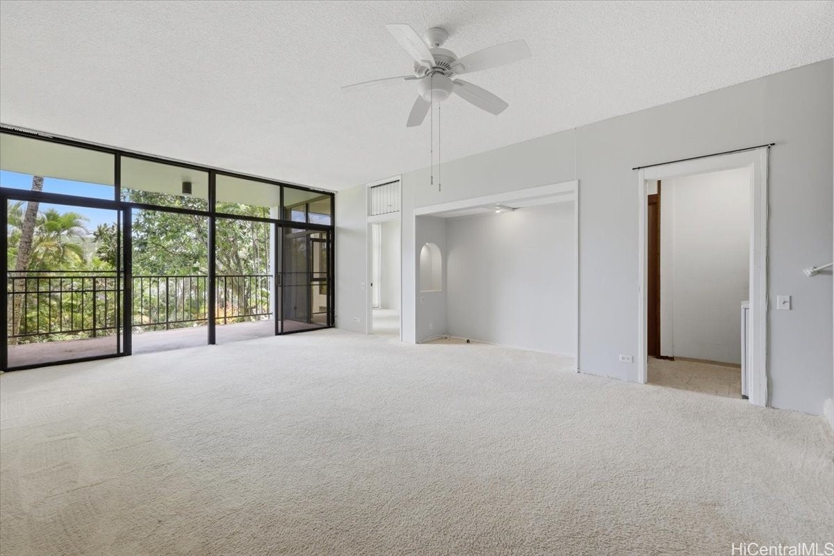1030 Aoloa Place 212B