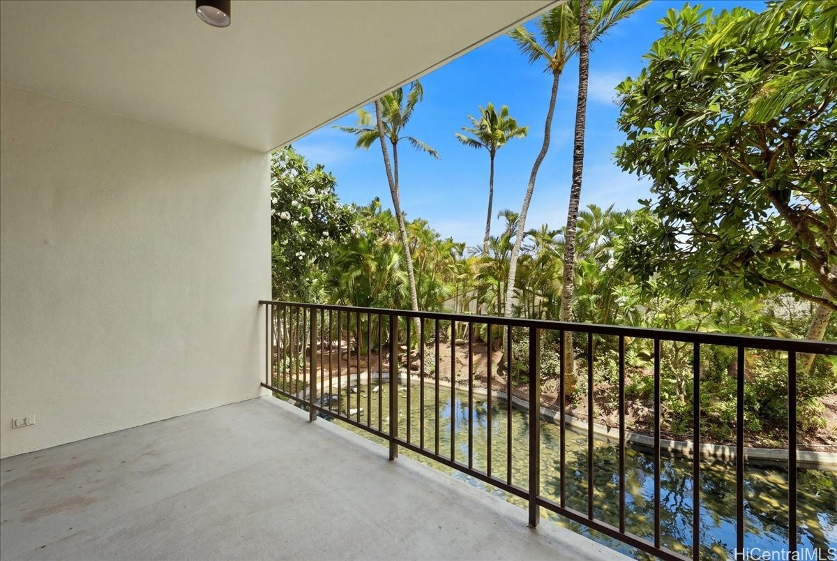 1030 Aoloa Place 212B