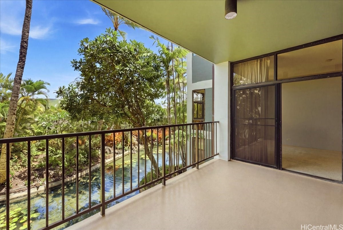 1030 Aoloa Place 212B