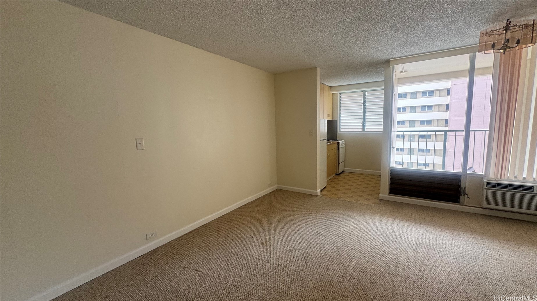 747 Amana Street 1015