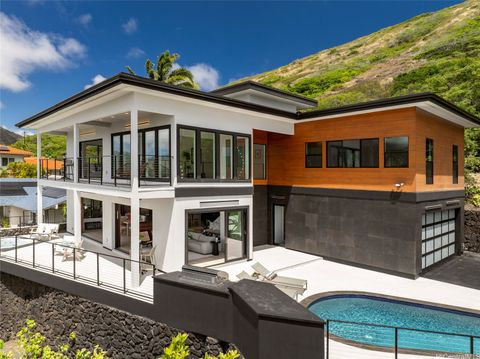 271 Makaweli Place Honolulu HI 96825