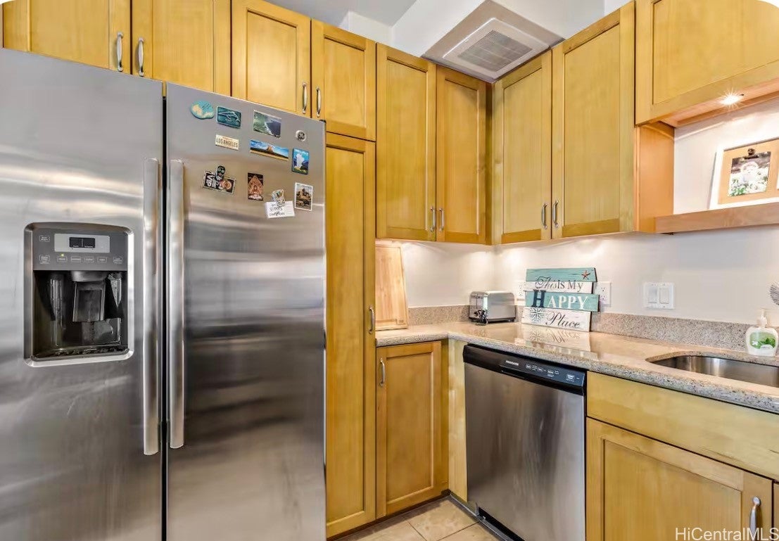 421 Olohana Street 1403