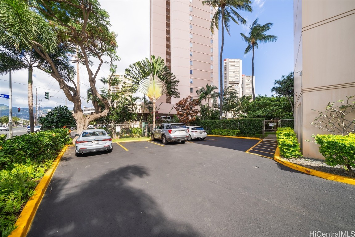 Ala Wai Plaza Skyrise Condominium