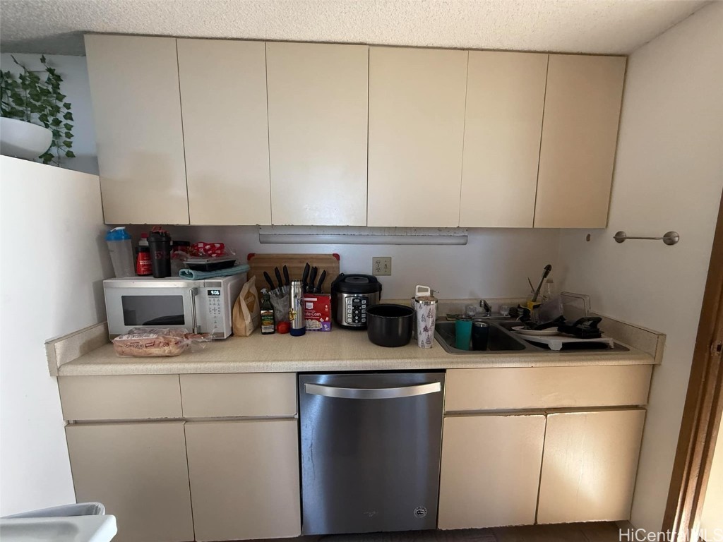 1060 Kamehameha Highway 3303A