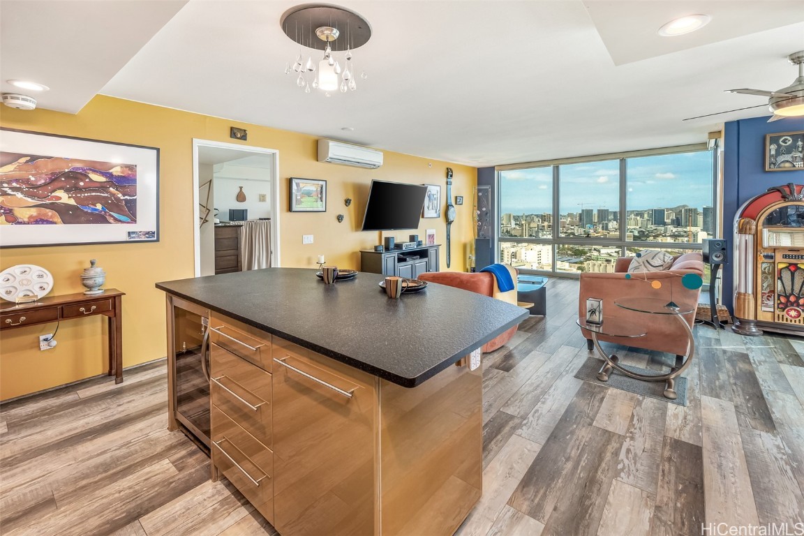 1200 Queen Emma Street 3602