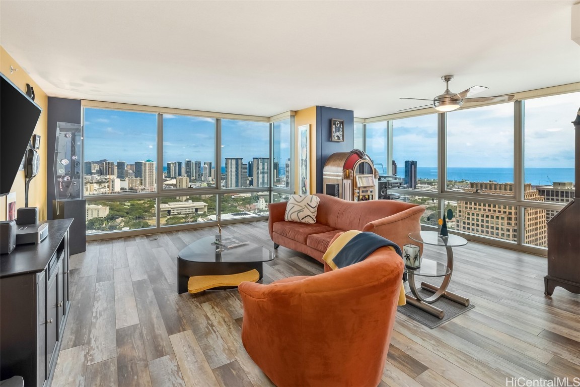 1200 Queen Emma Street 3602
