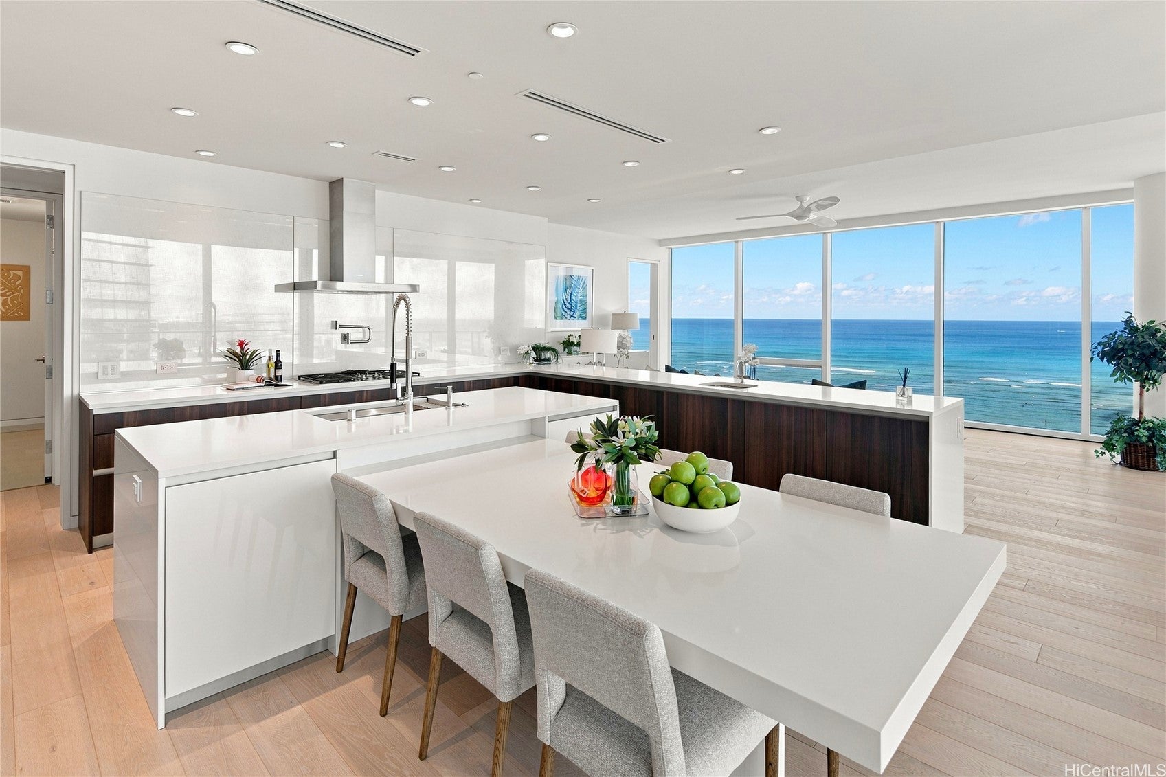 1118 Ala Moana Boulevard 1801
