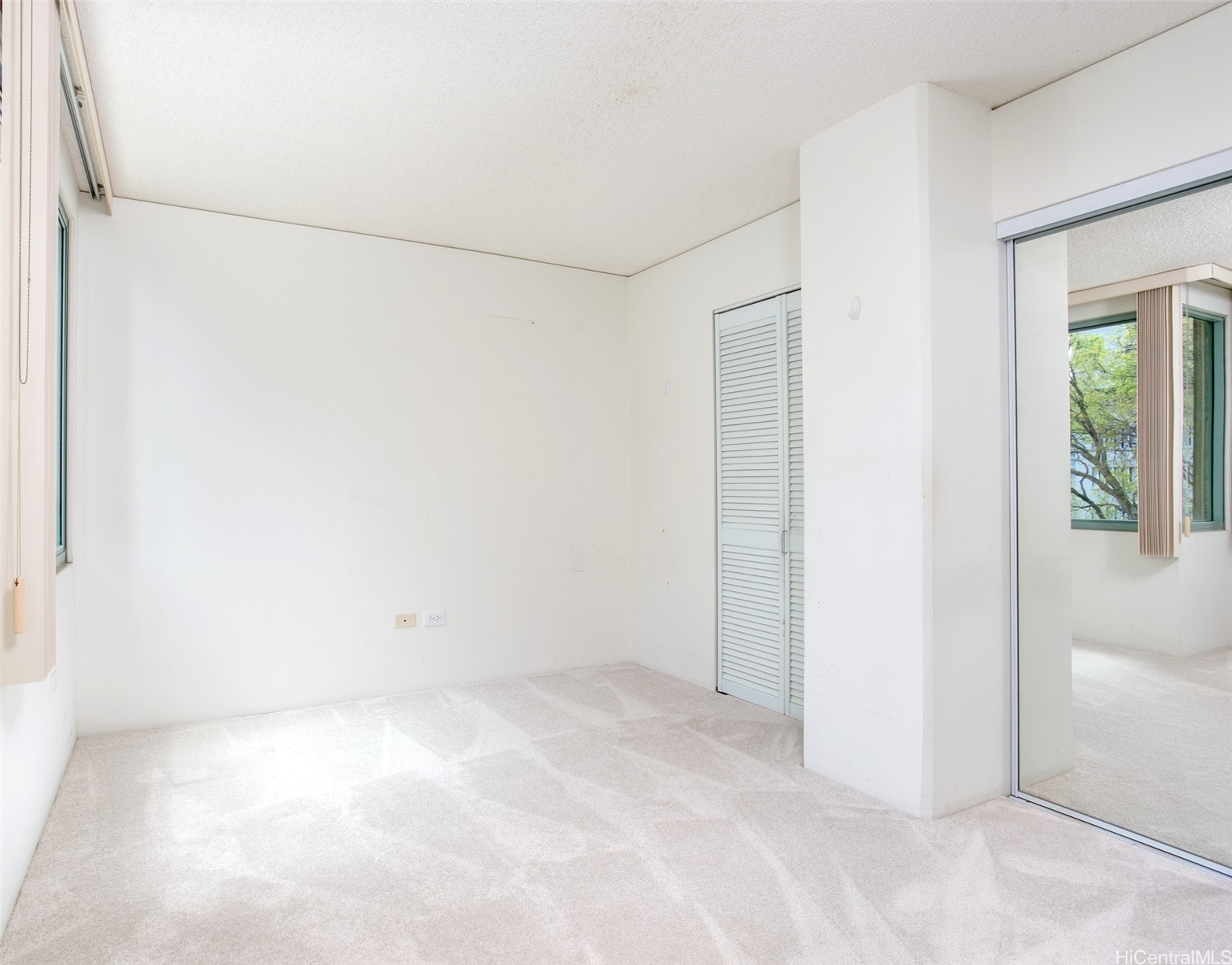 1314 Kalakaua Avenue 405