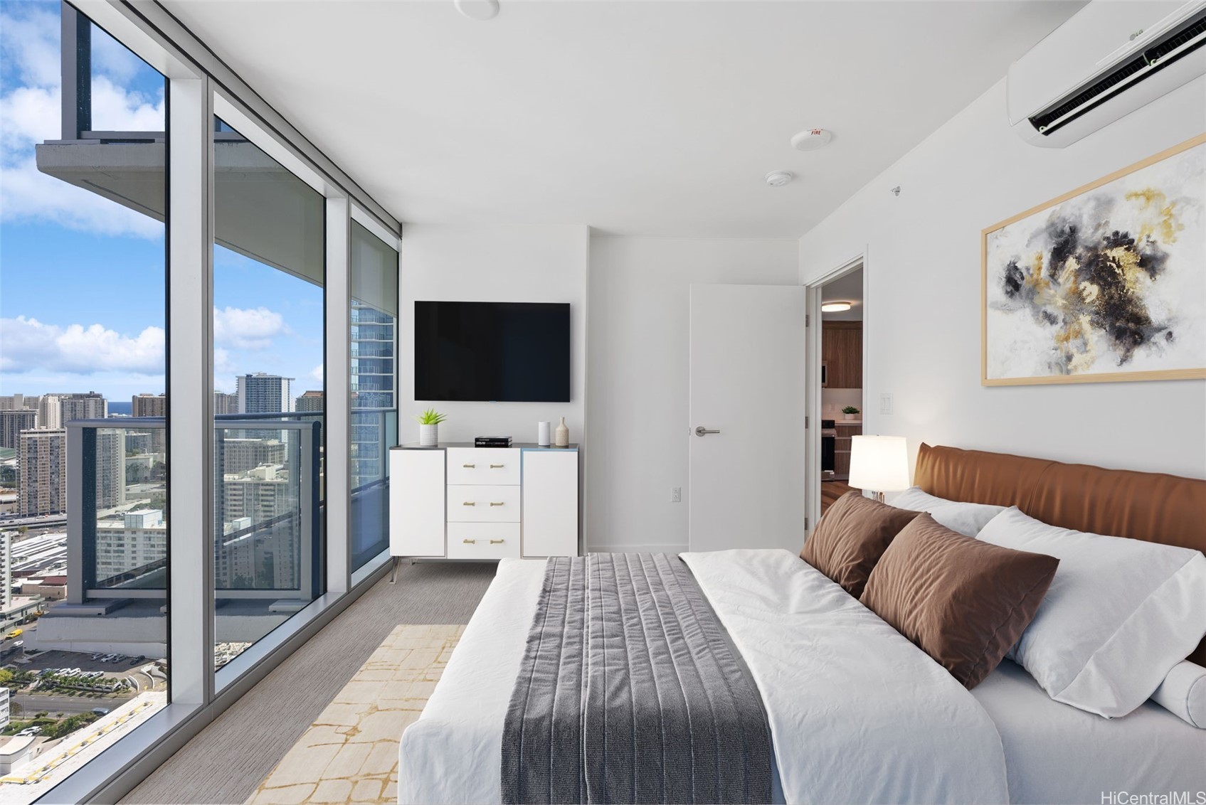 1515 Liona Street 3607